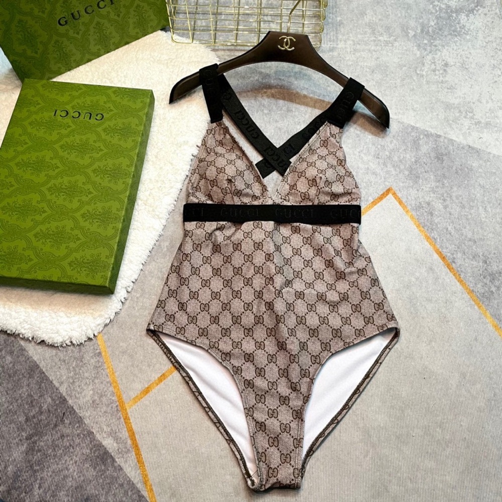 Gucci Swimsuit✨